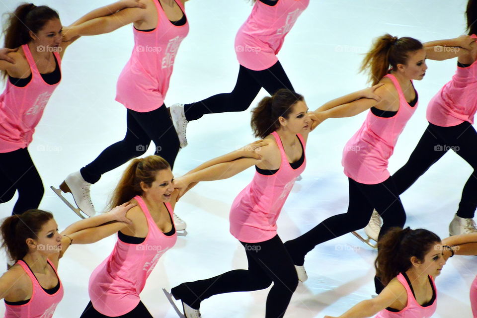 synchronized ice skating