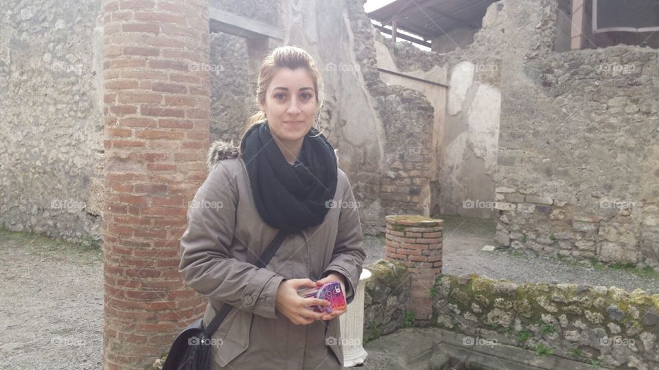 Me in Pompeii ruins