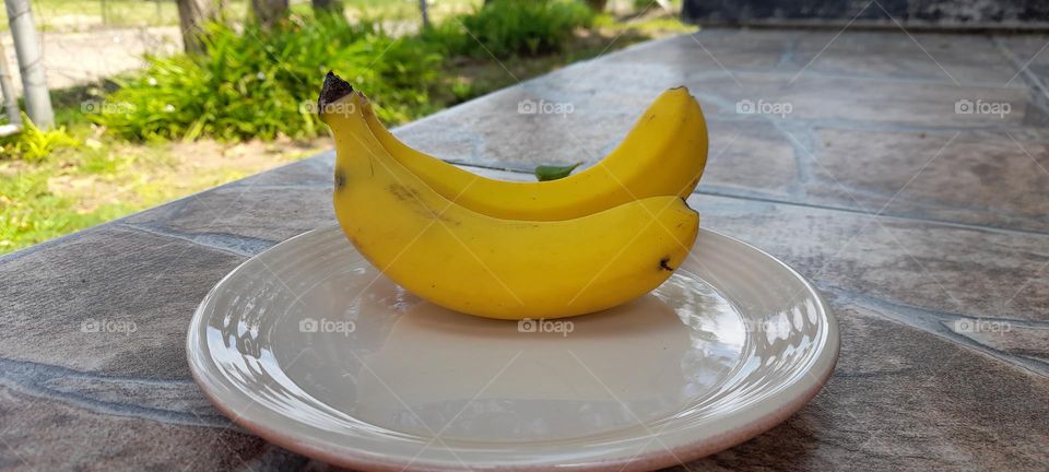 Bananas on a plate