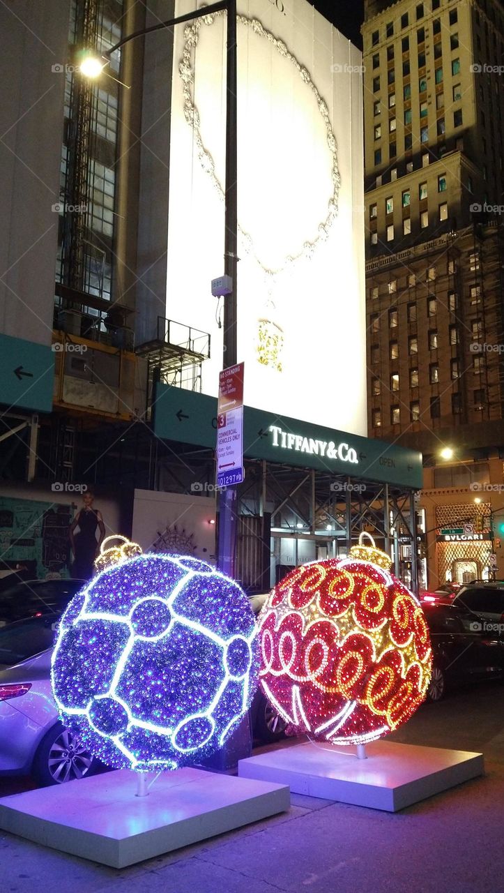 Large Lighted Ornemants on 5th Ave and 57th NYC