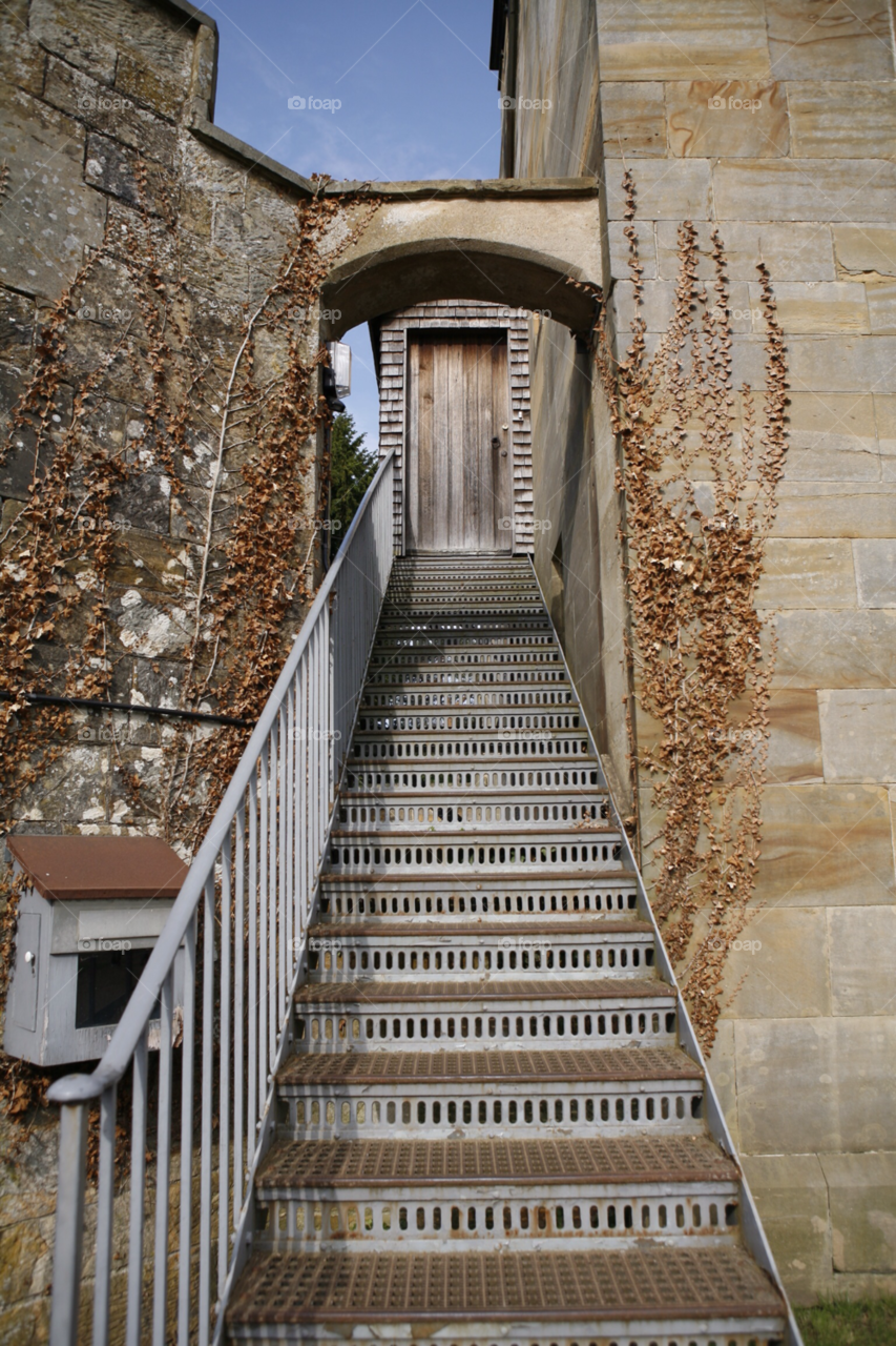 wall water reflection old by zac1