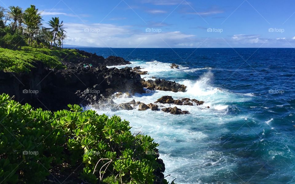 Waves and blue skies on the Big Island 