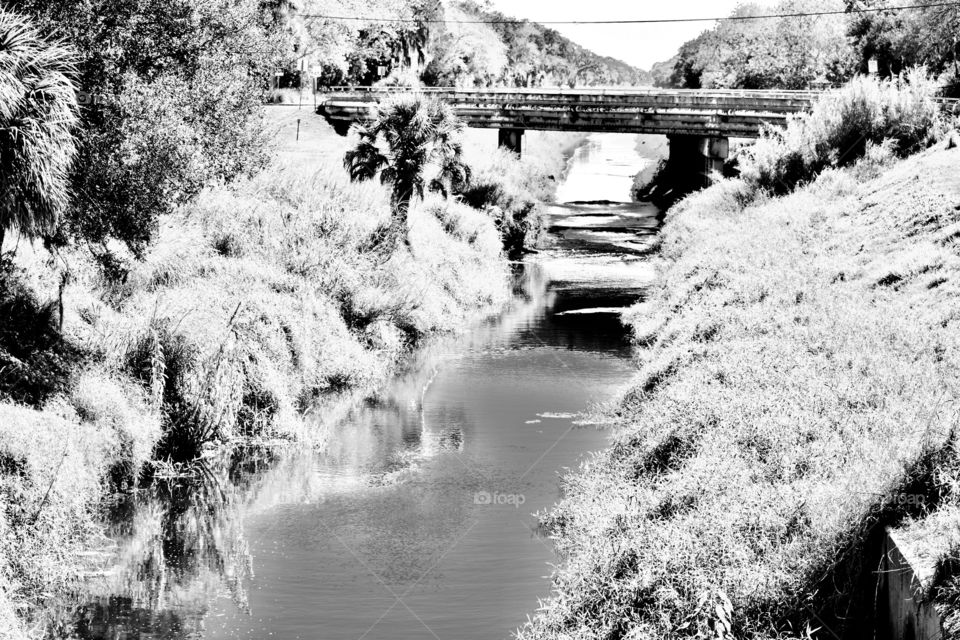 Black and white water under the bridge 