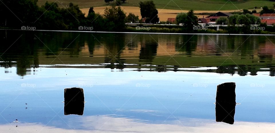 rivière  et reflets