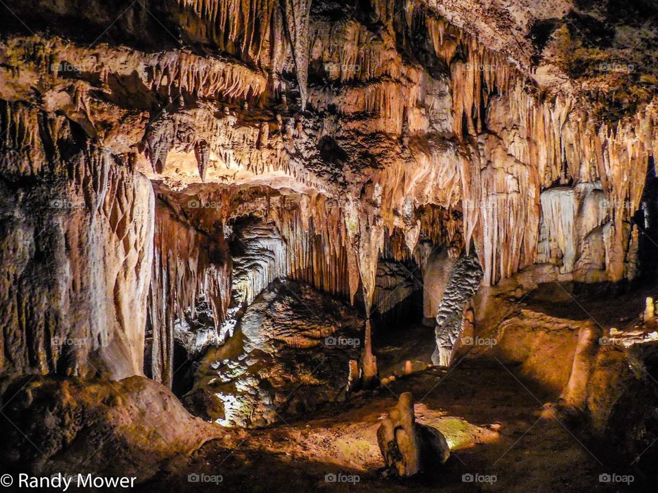 Lauray Caverns