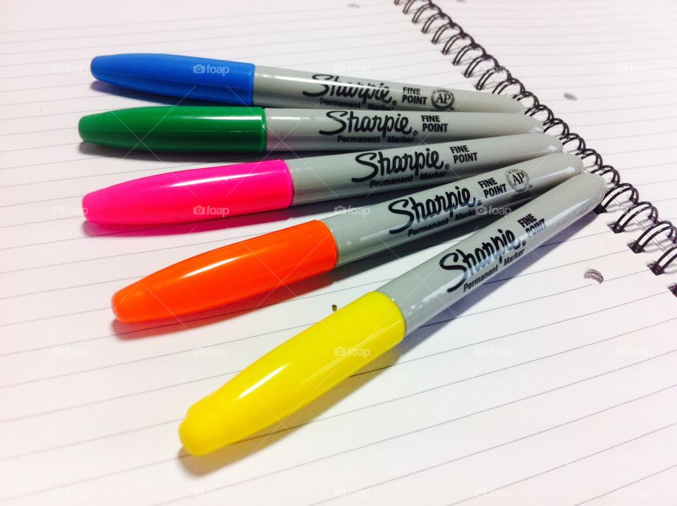 colourful sharpie pens 3