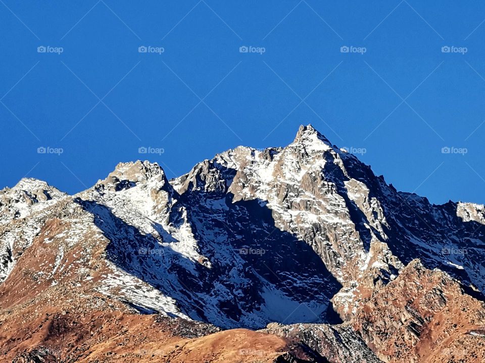 the beautiful Himalayan mountain peaks