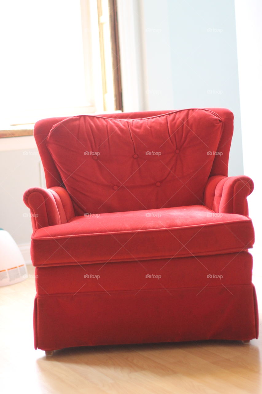 Red chair 