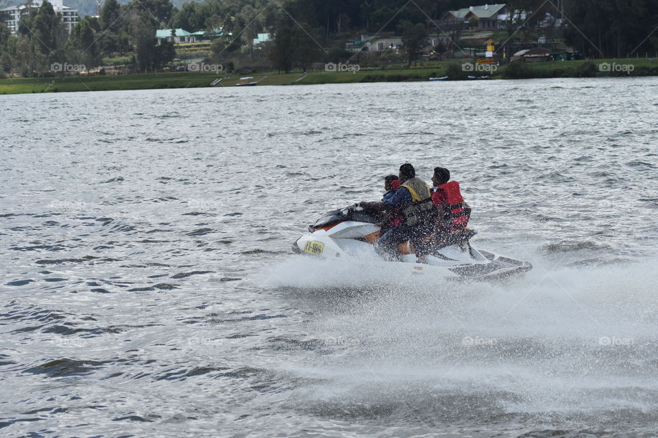 Another lot of pictures of jet ski mania at Gregory's lake