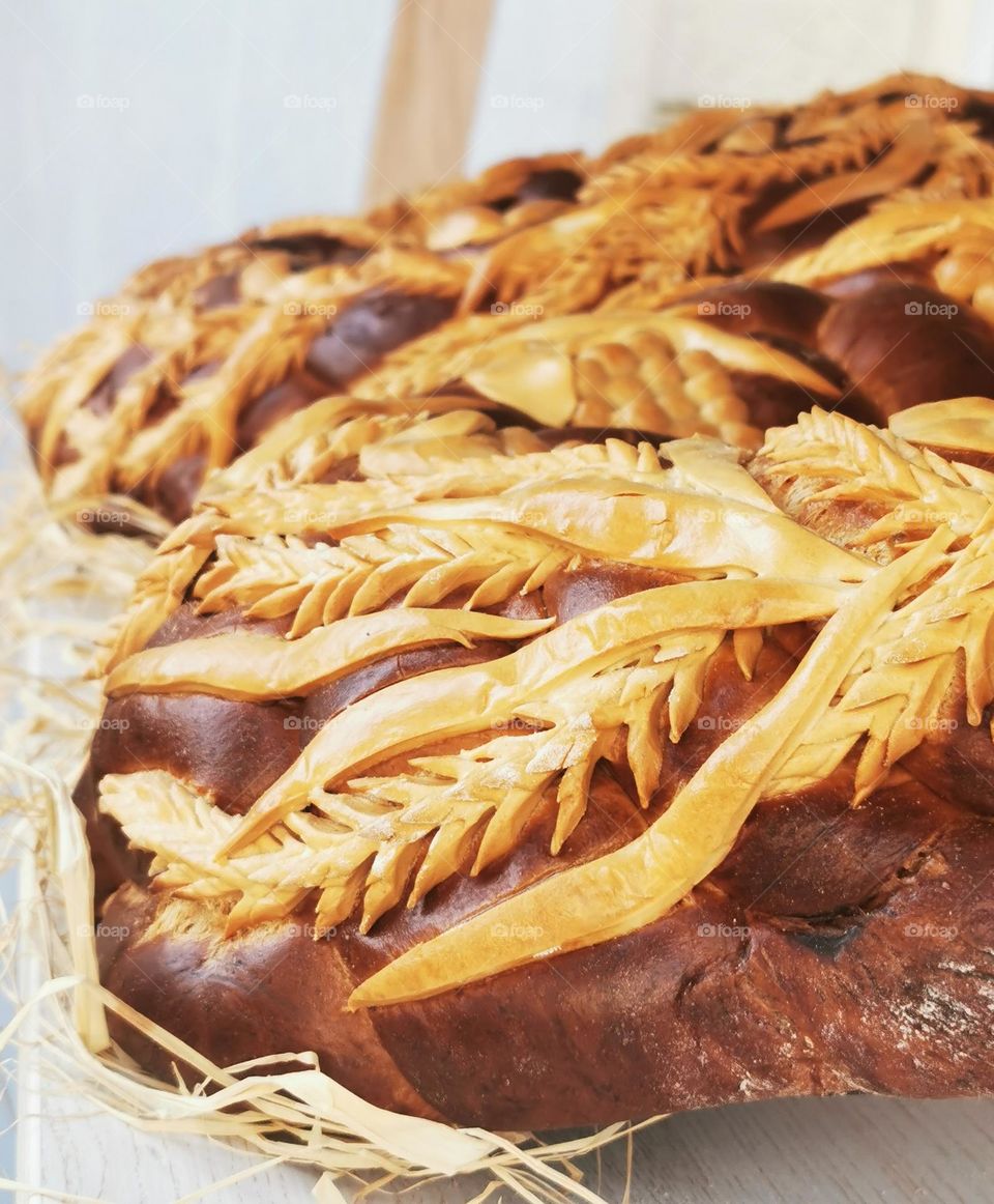 Traditional Moldovan artisanal bread - "colac moldovenesc"