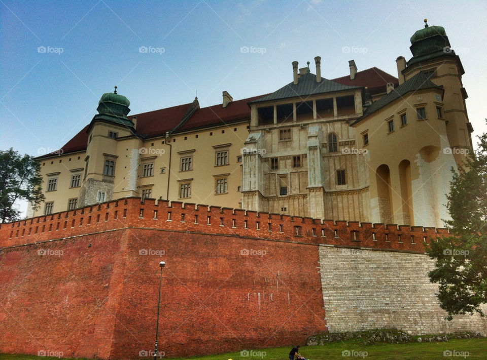 wall poland school castle by technotimber