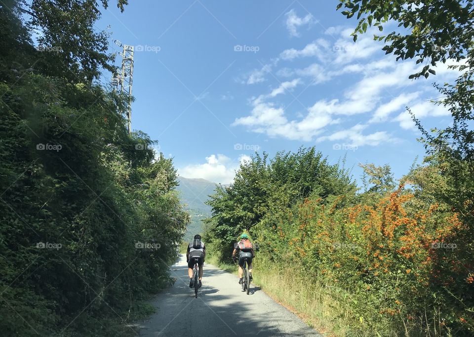 Biking around Lake Como 