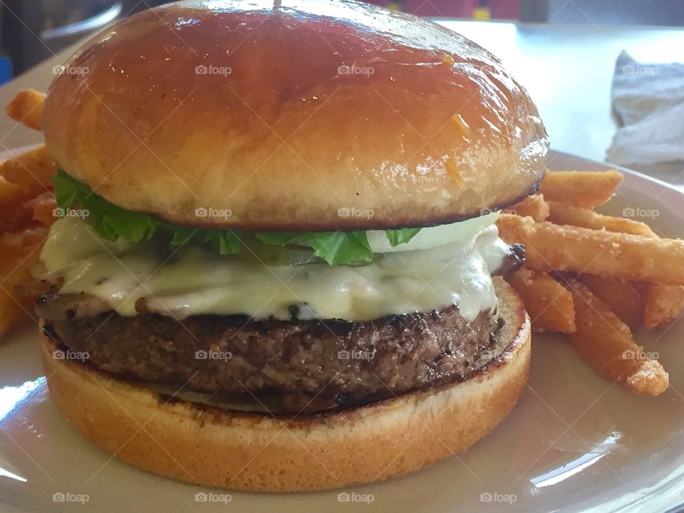 Mushroom Cheeseburger