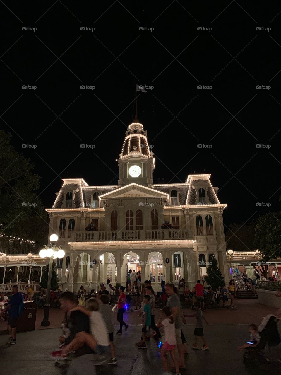 #day124 Everyday WDW Orlando Florida. I have been lost on Disney Properties consecutively since 4/3/19 You can find my encounter https://www.facebook.com/selsa.susanna or on IG selsa_susanna Disney’s Magic Kingdom 8-4-19 Sunday