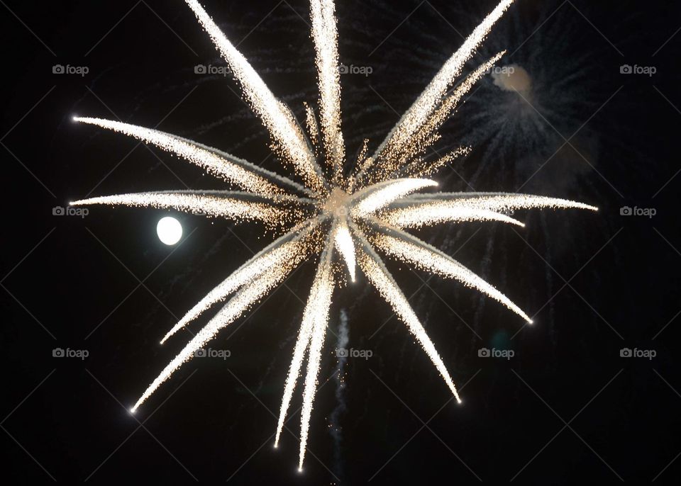 The beauty of fireworks mixed with creativity! 