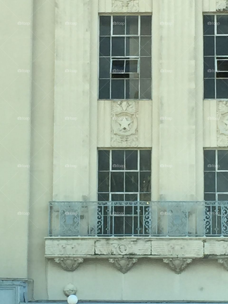 Detail photo of the Menger Hotel in San Antonio, Texas