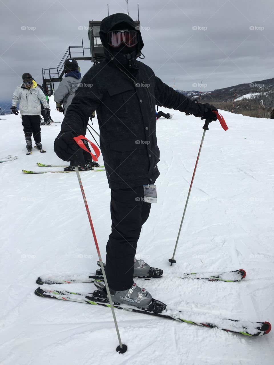 Incognito skier