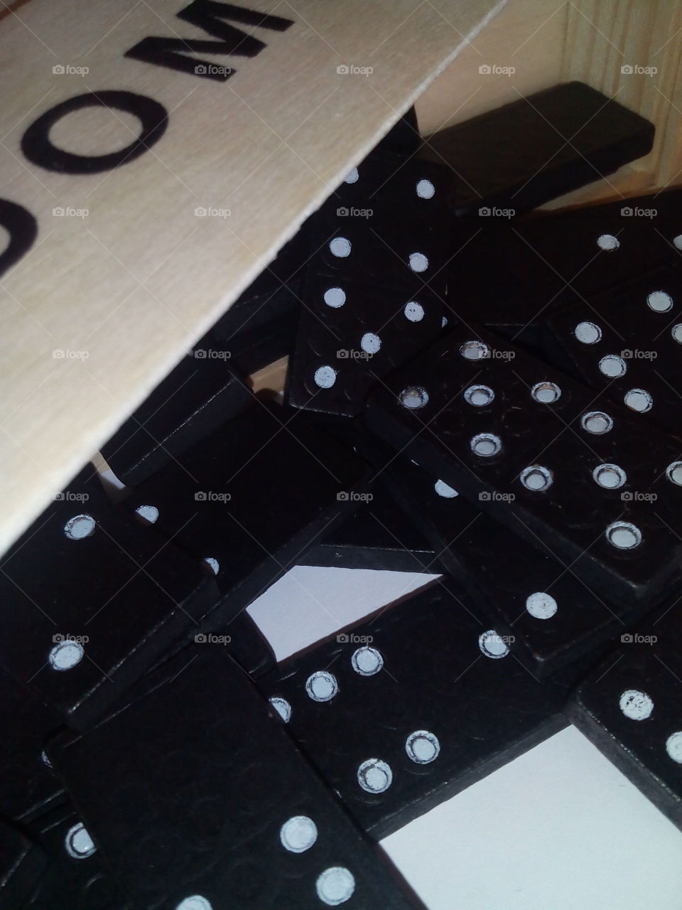 Domino tiles