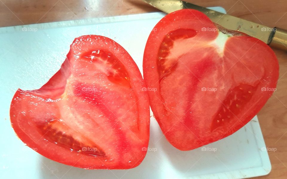 2 half tomato