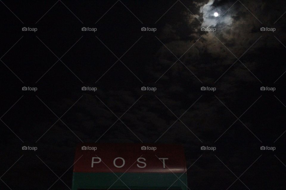 Post to moon