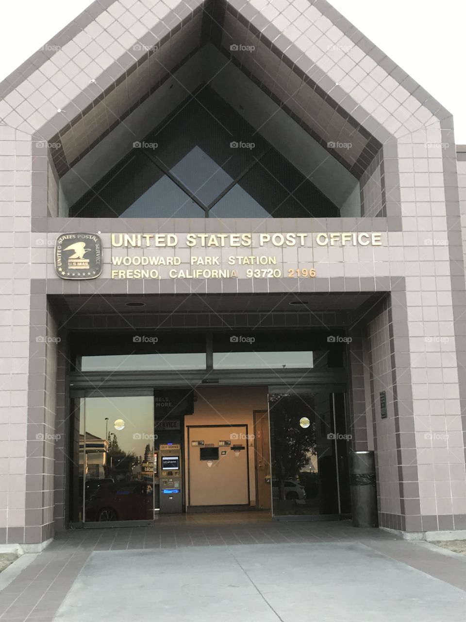 The main entrance into the US Post Office.