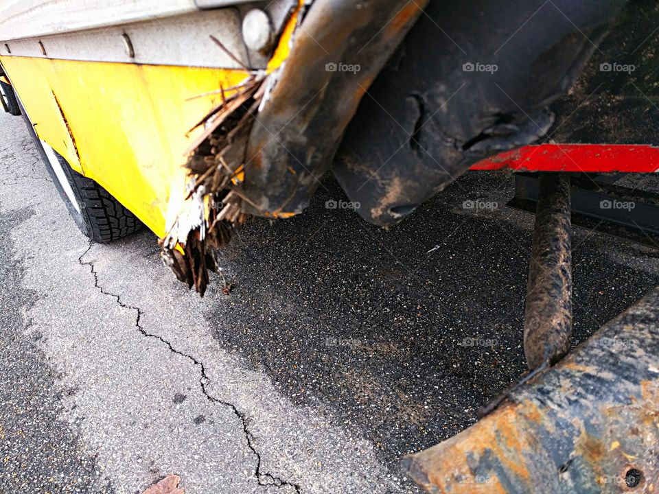 Shredded Moving Truck Corner Bumper