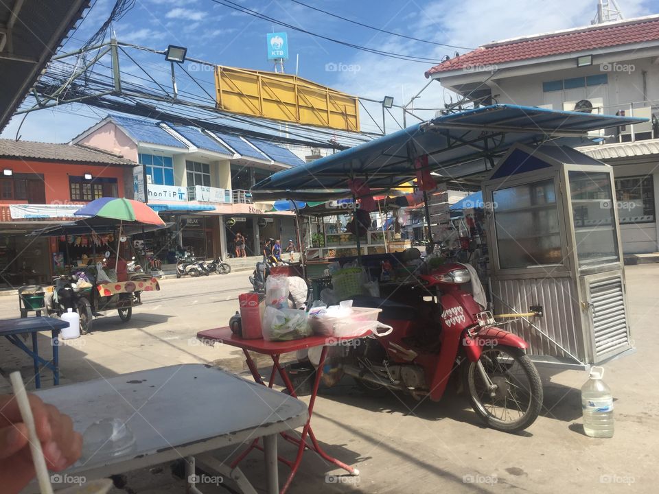 Футкорт еда