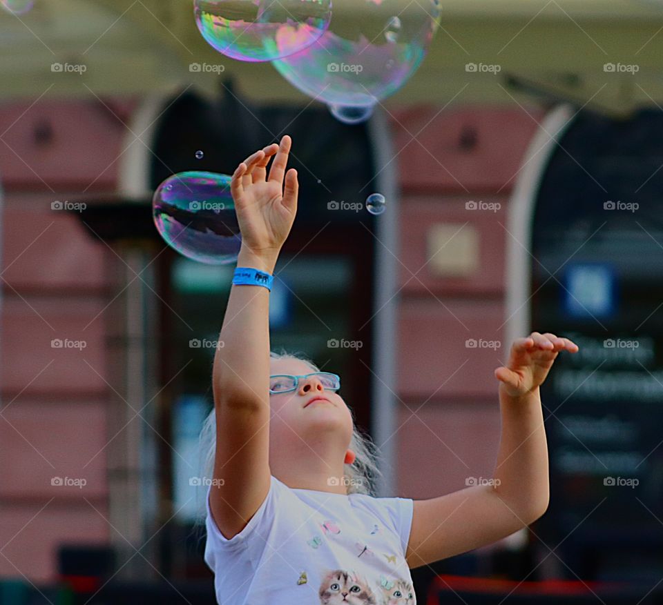 Lili's magic bubbles