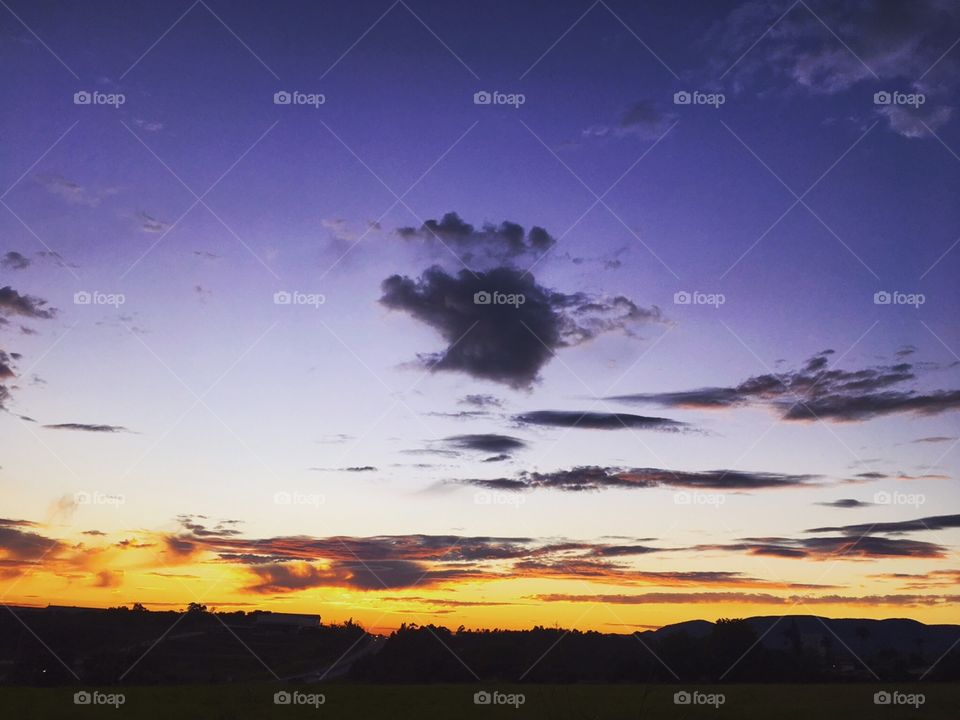 🌅Desperte, Jundiaí.
Que a jornada diária possa valer a pena!
🍃
#sol #sun #sky #céu #photo #nature #morning #alvorada #natureza #horizonte #fotografia #pictureoftheday #paisagem #inspiração #amanhecer #mobgraphy #mobgrafia #Jundiaí #AmoJundiaí