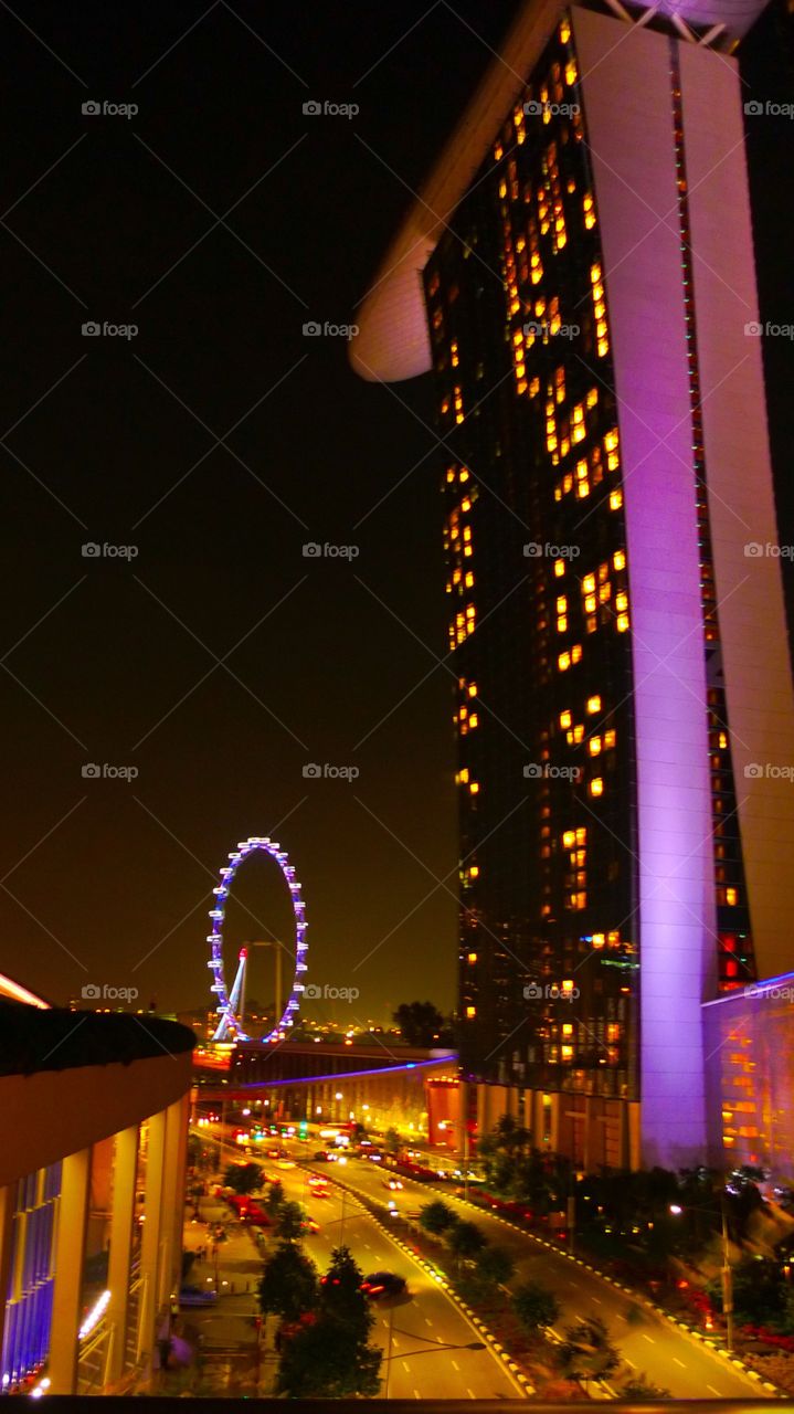 Singapore eye and marina bay sands