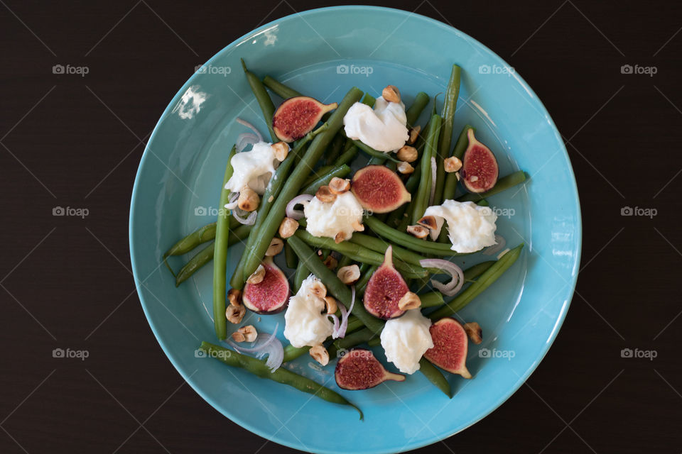 Fig and mozzarella salad 