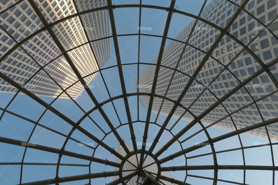 Transparent glass roof