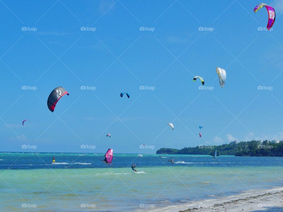 Kitesurfing