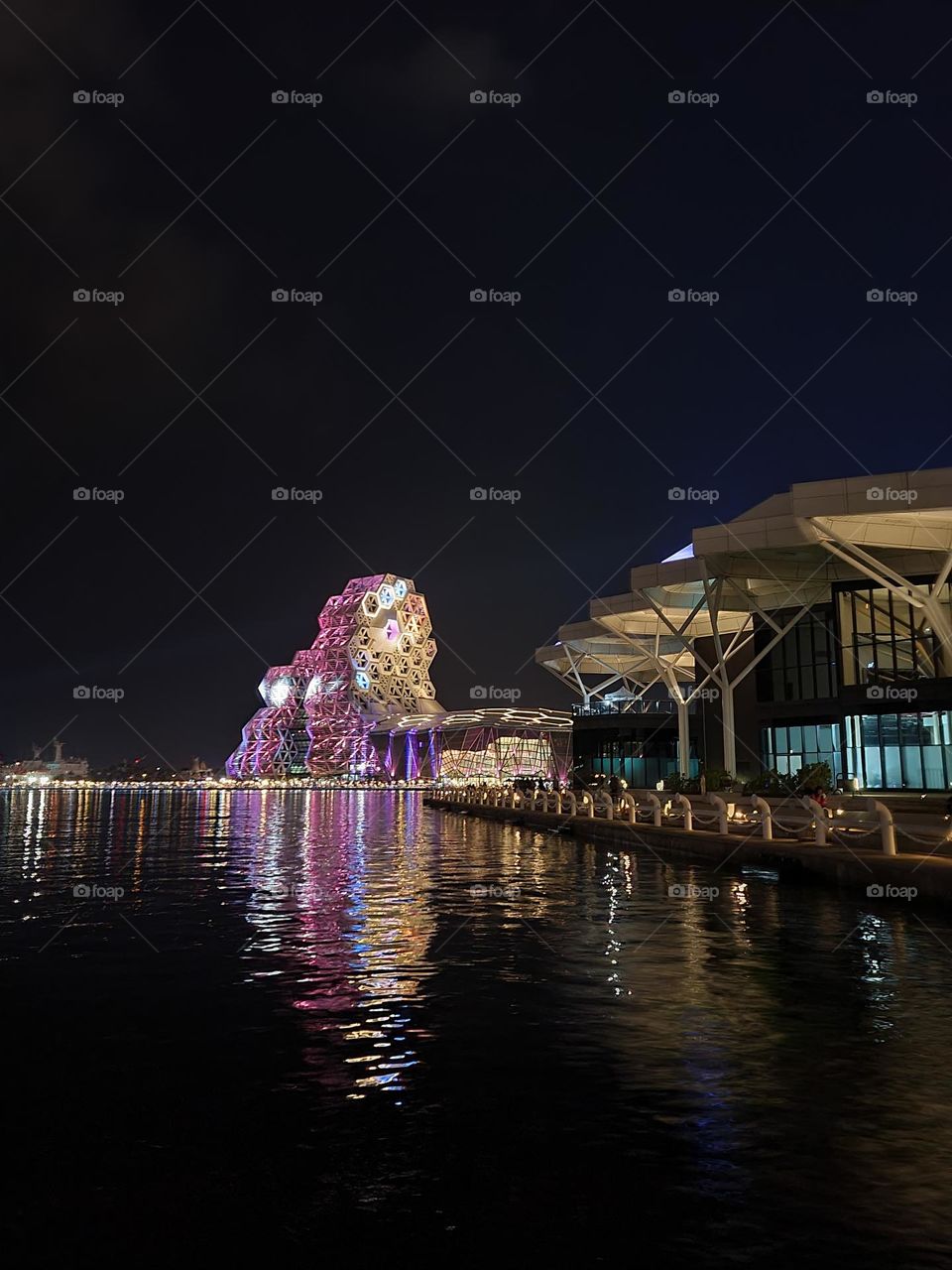 "Kaohsiung Music Center.Designed by Manuel Alvarez Monteserin Lahoz. Got FIABCI World Prixd'Excellence Awards 2021. The appearance design is based on the ups and downs of the waves."Wave Towers"