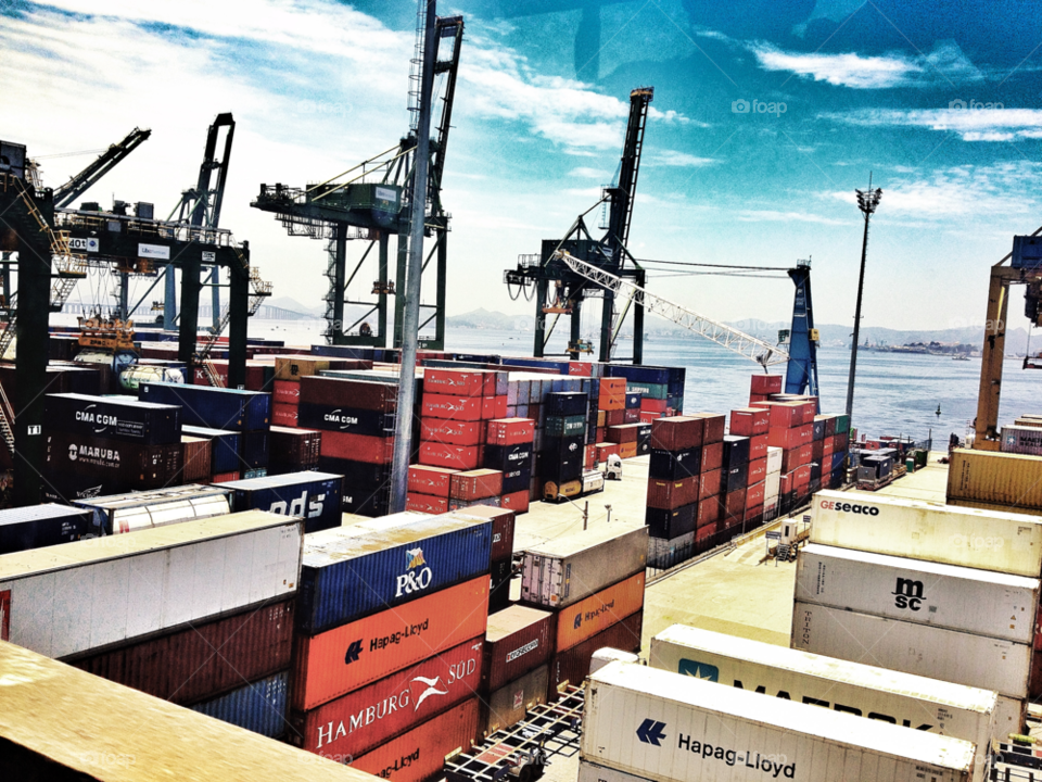 industry port brazil niteroi by doras
