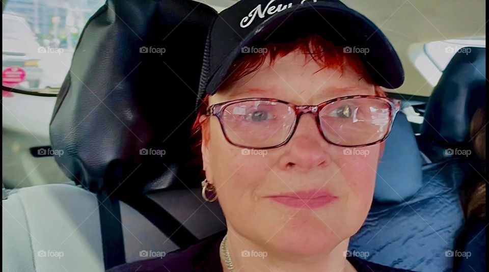 This is me, „Petra Schiller“ a.k.a. „Maxine Firefox“ and because it sounds so funny let’s also hear it in German: „Maximilliane Feuerfuchs“. I am riding home to „Newtown Creek“ in LIC, Queens from „Clinton Hill“, Bklyn. 2023. Hypnotic Productions