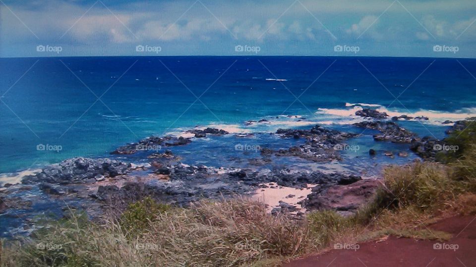 Deep blue sea. On vacation in Maui