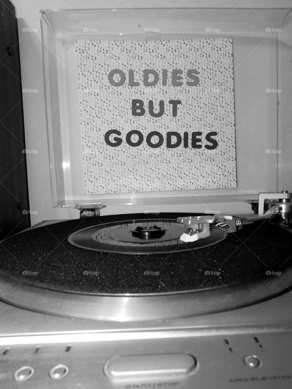 This was an era when you could understand the  words singers were saying, they dressed to kill, their choreography was precise and you could dance to it! Old School RULES!