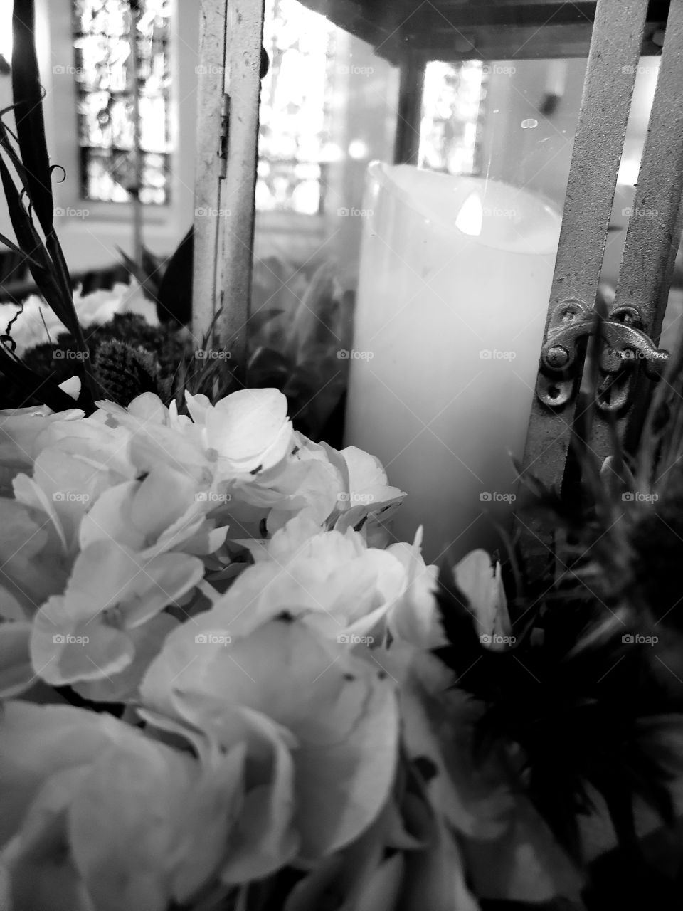 b&w candle