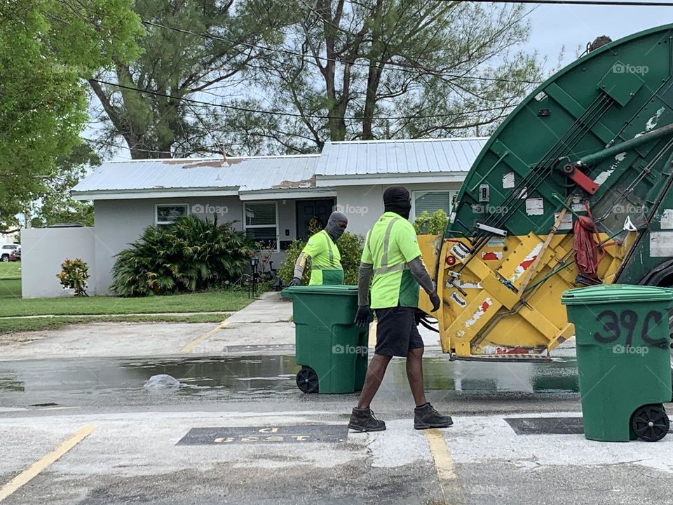 GARBAGE COLLECTORS