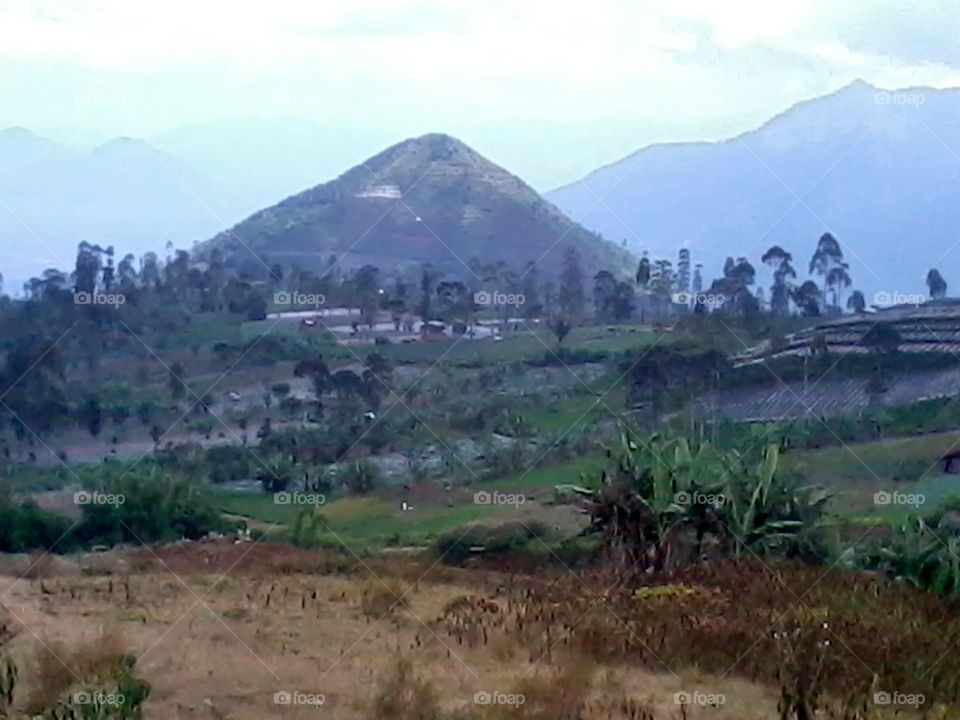 this mount its called pyramide at west java