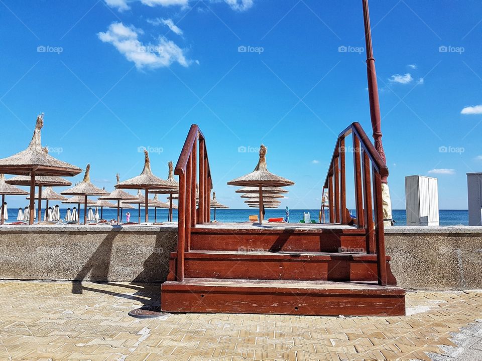 Shortcut to the beach