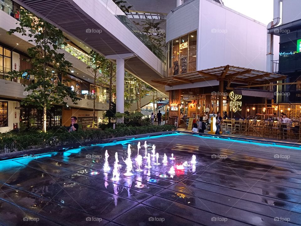 Rainbow Dancing Fountain