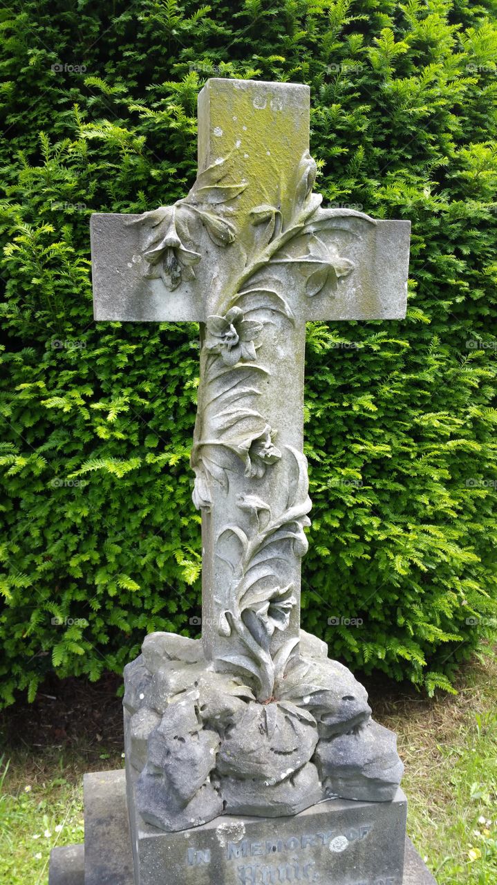 English cemetery
100 + years old graves
Some people think graveyard and cemetery mean the same, but, if we want to be a little nitpicky, we should say that graveyard is a type of cemetery, but a cemetery is usually not a graveyard. To understand the difference, we need a little bit of history.
From about the 7th century, the process of burial was firmly in the hands of the Church (meaning the organization), and burying the dead was only allowed on the lands near a church (now referring to the building), the so-called churchyard. The part of the churchyard used for burial is called graveyard, an example of which you can see in the picture.
As the population of Europe started to grow, the capacity of graveyards was no longer sufficient (the population of modern Europe is almost 40 times higher than it was in the 7th century). By the end of the 18th century, the unsustainability of church burials became apparent, and completely new places, independent of graveyards, were devised—and these were called cemeteries.
The etymology of the two words is also quite intriguing. The origin of "graveyard" is rather obvious; it is a yard filled with graves. However, you might be surprised to hear that "grave" comes from Proto-Germanic *graban, meaning "to dig", and is unrelated to "gravel".
Of course, the word "cemetery" did not appear out of the blue when graveyards started to burst at the seams. It comes from Old French cimetiere, which meant, well, graveyard. Nevertheless, the French word originally comes from Greek koimeterion, meaning "a sleeping place". Isn't that poetic?