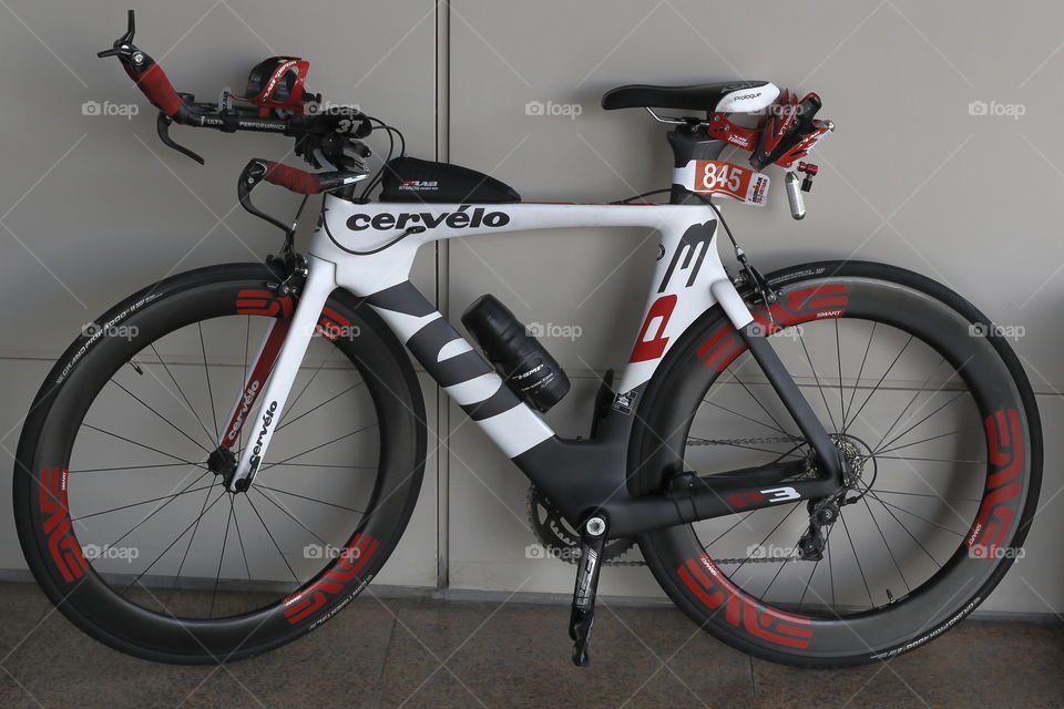 bicycle for ironman triathlon race