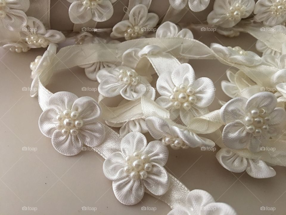 Pearl studded flower craft trim