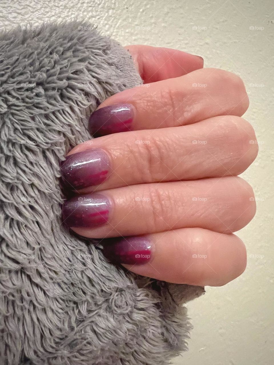 Color change gel nail polish manicure 