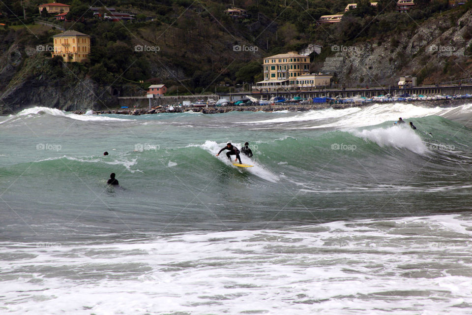 Surfers 