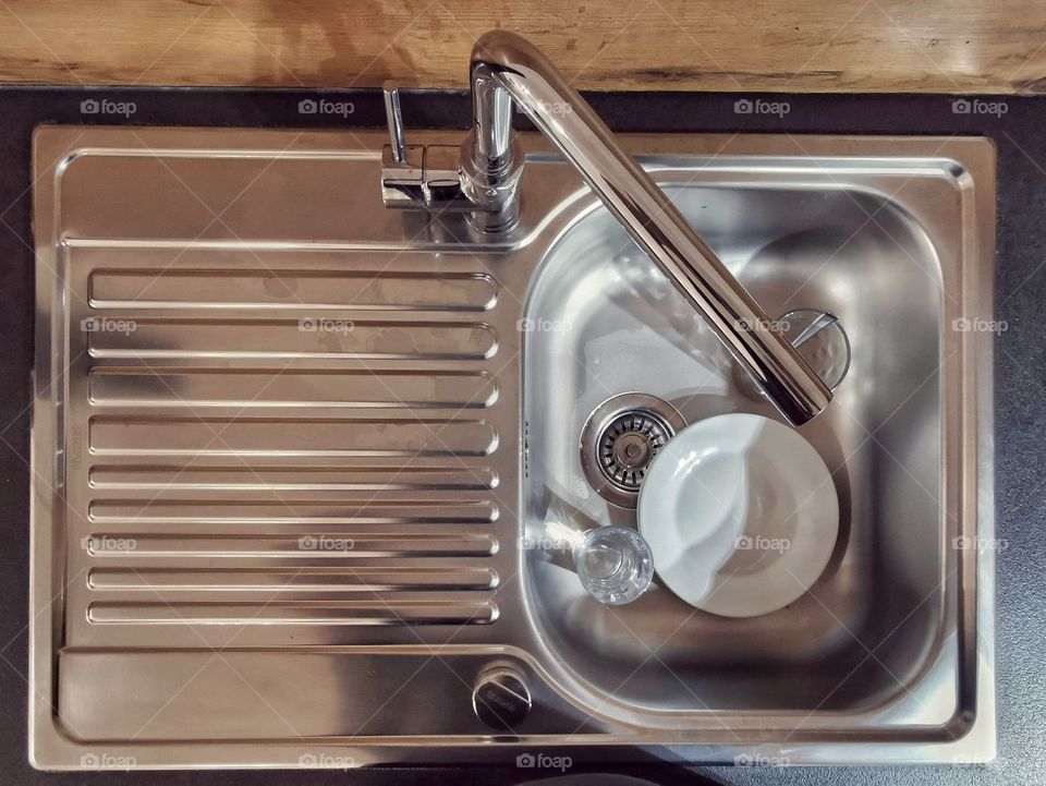 Kitchen sink