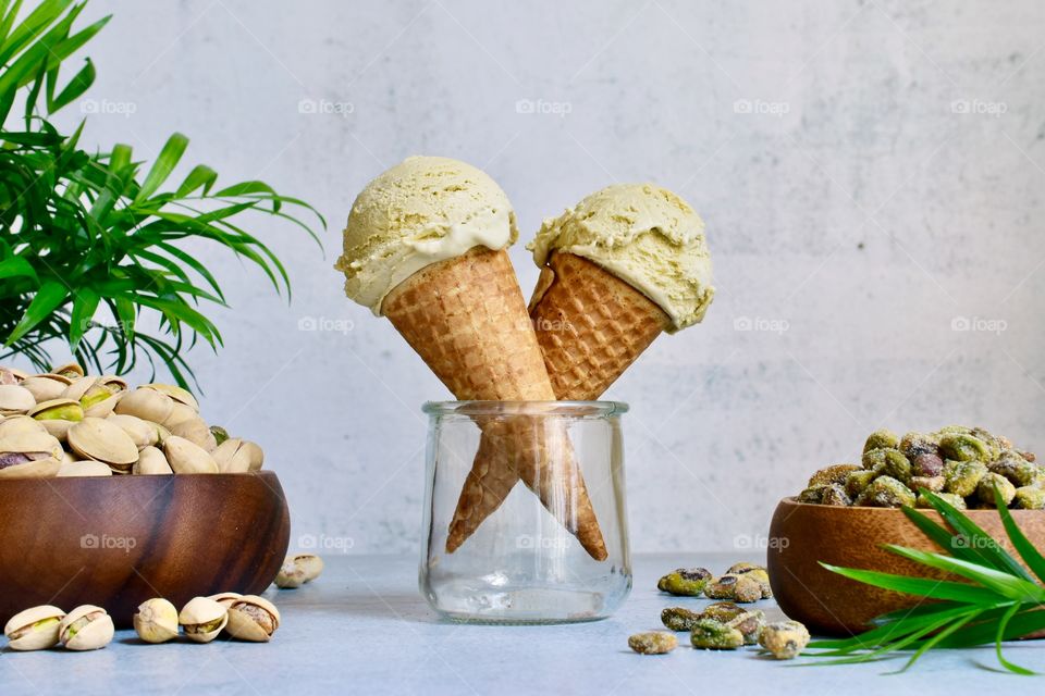 Pistachio ice cream 